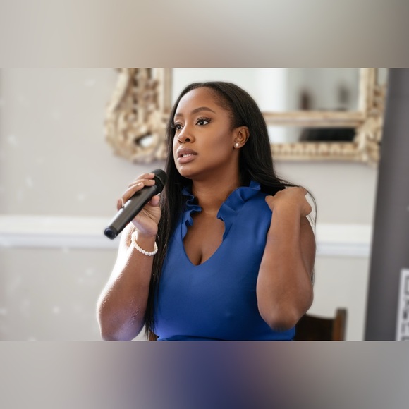 LIVE Show with Vanessa Deyanna! - Picture 6 of 6